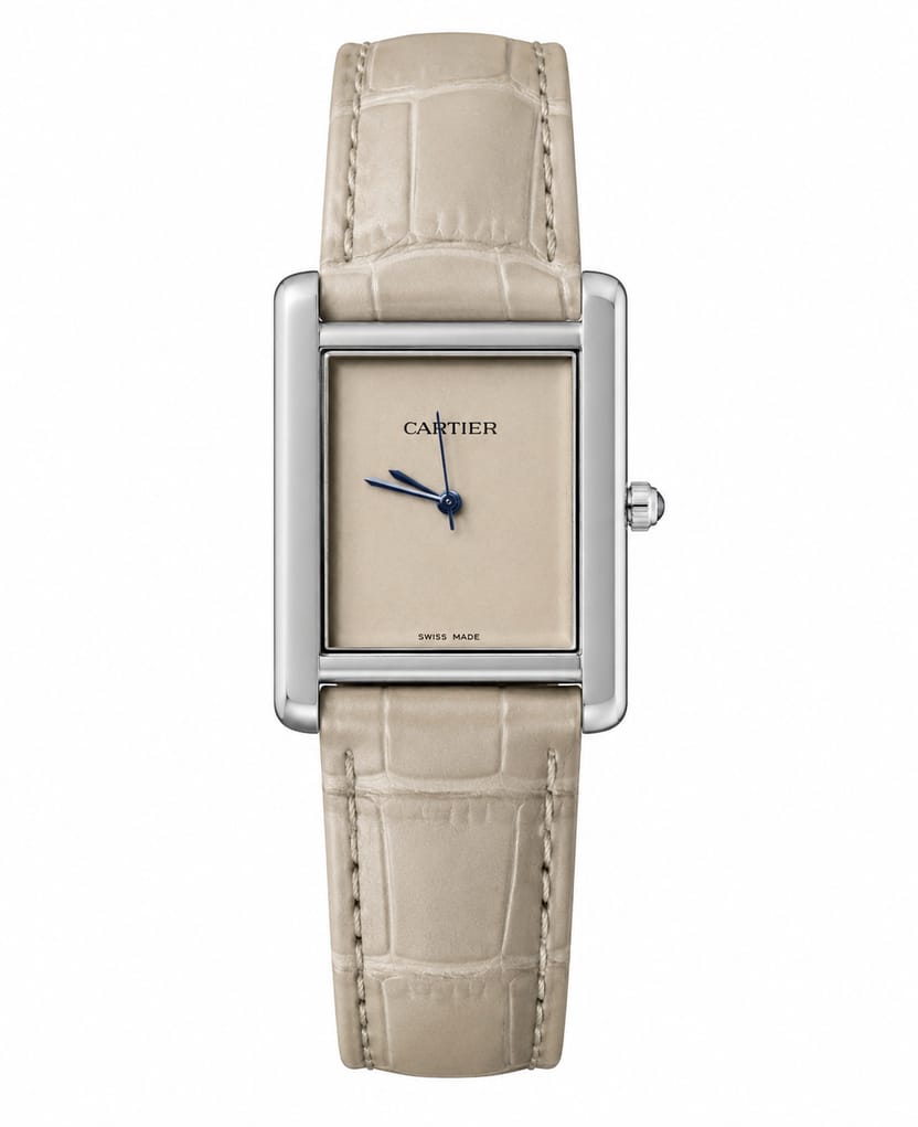 Elegant Cartier Tank Rectangular Analog Wristwatch with Crocodile Grain Leather 💫